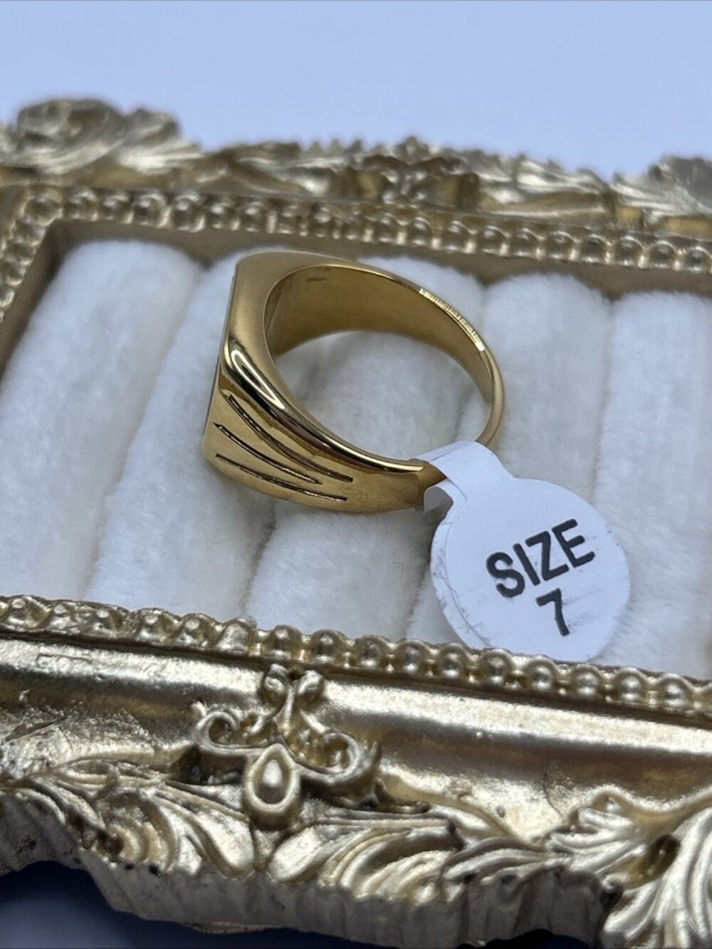 Vintage NOS Gold Tone Signet Ring Faux Mother of Pearl Size 7 Unisex Jewelry - Picture 16 of 16